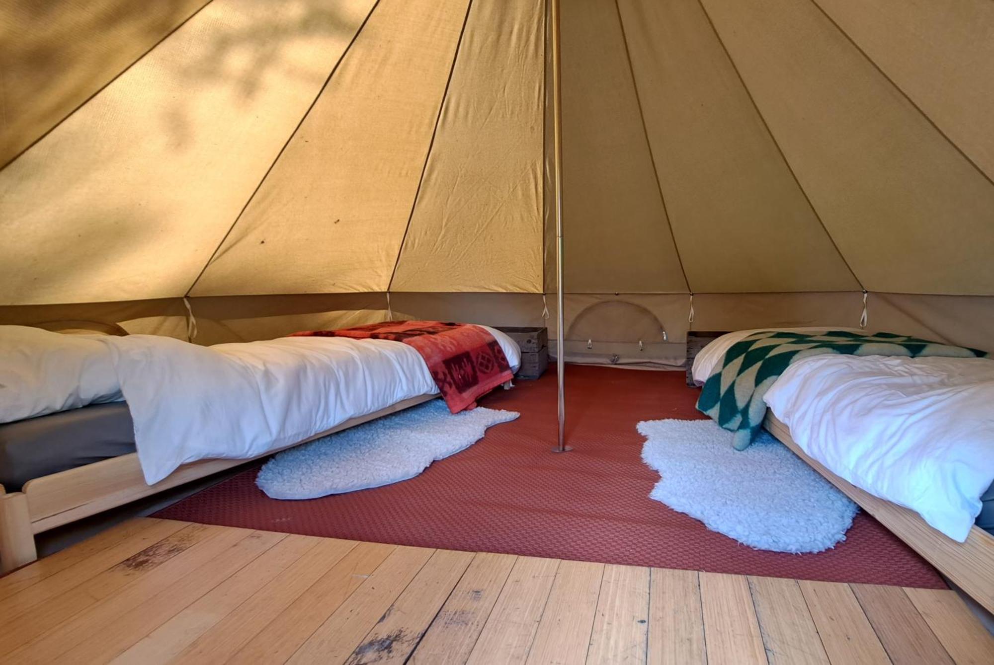Luxe tent Groepsaccommodatie En Retreatlocatie Zeeland Wolphaartsdijk